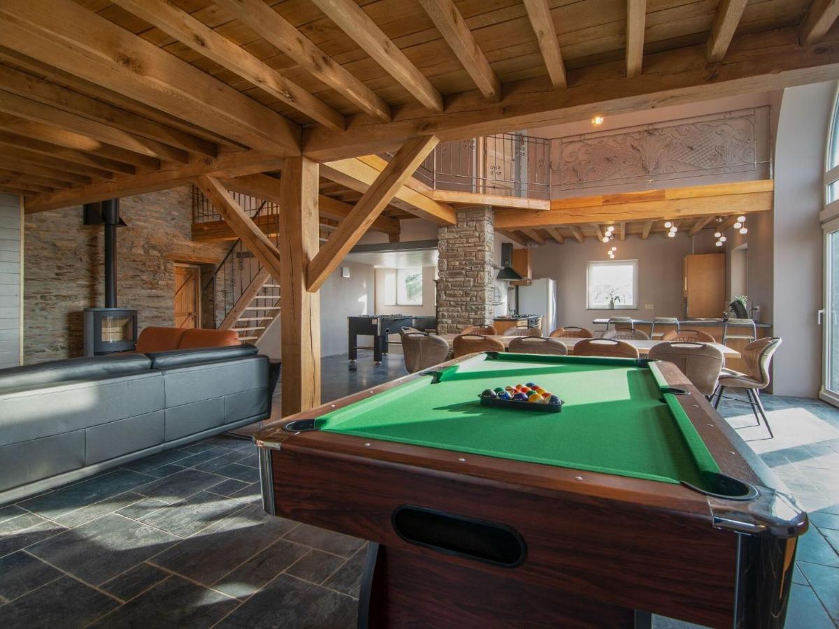 Very Spacious House With Sauna Spa And Countryside Views Гуви Экстерьер фото