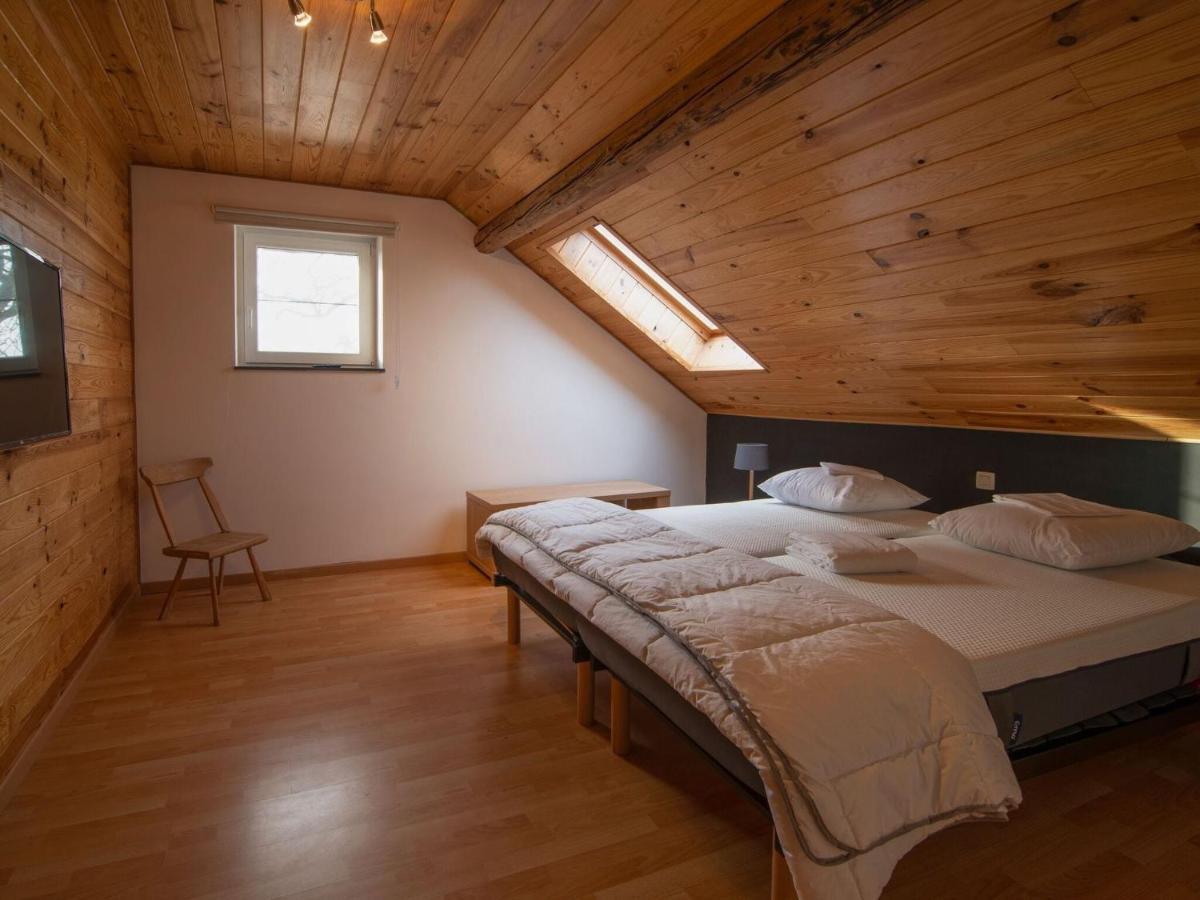 Very Spacious House With Sauna Spa And Countryside Views Гуви Экстерьер фото