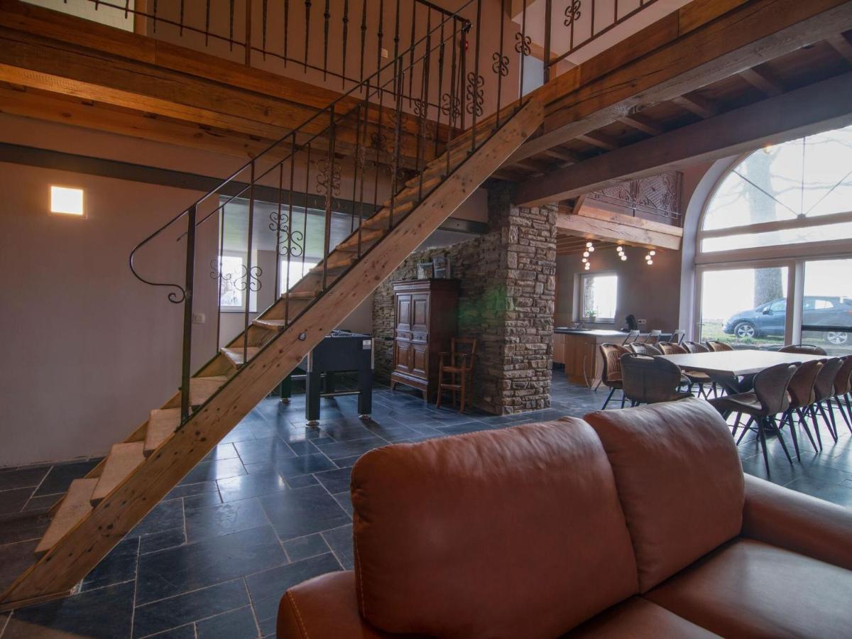 Very Spacious House With Sauna Spa And Countryside Views Гуви Экстерьер фото